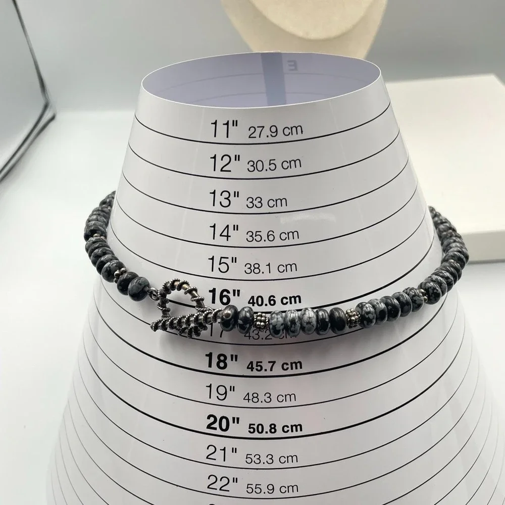 Vintage Snowflake Obsidian Necklace Women 16" Black Grey Excellent Beaded Toggle - Picture 8 of 9